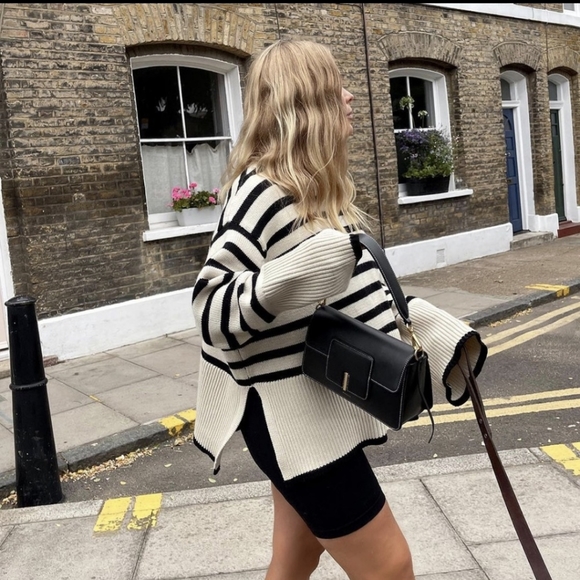 Toteme Sweaters - NWT Toteme signature stripe turtleneck pullover - M